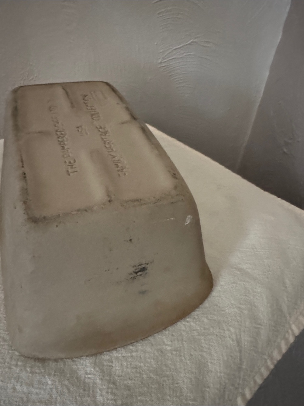The Pampered Chef Ceramic Loaf Pan - Picture 5 of 6